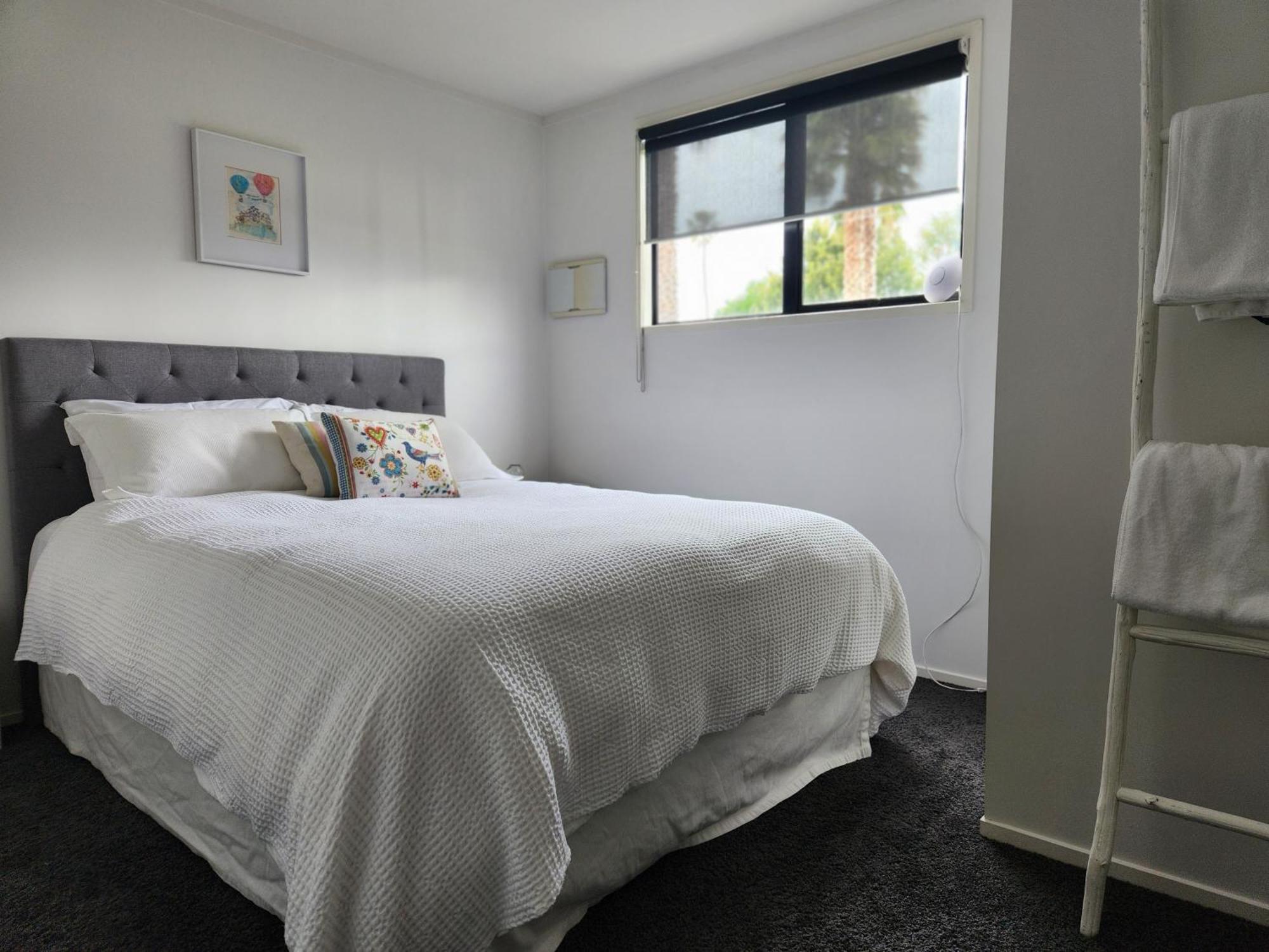 Cedar House Panzió Gisborne Kültér fotó